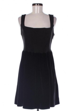 Ruha Reserved, Méret M, Szín Fekete, Ár 12 400 Ft