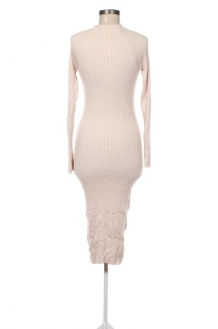 Kleid Reserved, Größe L, Farbe Aschrosa, Preis € 14,99