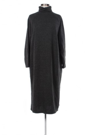 Φόρεμα Reserved, Μέγεθος S, Χρώμα Γκρί, Τιμή 20,02 €