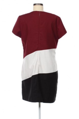 Рокля Reserved, Размер XL, Цвят Многоцветен, Цена 39,15 лв.