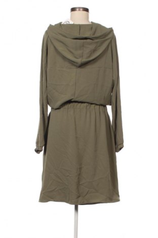 Kleid Reserved, Größe M, Farbe Grün, Preis 14,99 €