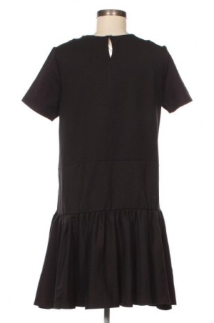 Šaty  Reserved, Velikost M, Barva Černá, Cena  269,00 Kč