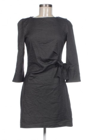 Sukienka Rinascimento, Rozmiar L, Kolor Szary, Cena 129,99 zł