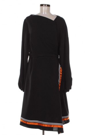 Sukienka SHEIN, Rozmiar 5XL, Kolor Czarny, Cena 89,71 zł