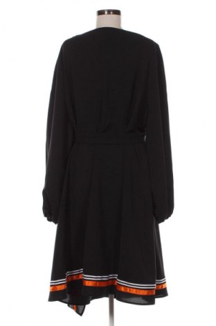 Sukienka SHEIN, Rozmiar 5XL, Kolor Czarny, Cena 89,71 zł