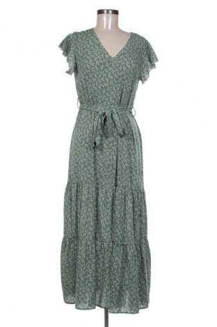 Рокля SHEIN, Размер M, Цвят Многоцветен, Цена 39,00 лв.