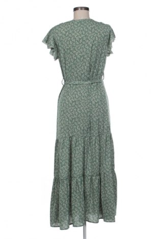 Рокля SHEIN, Размер M, Цвят Многоцветен, Цена 39,00 лв.