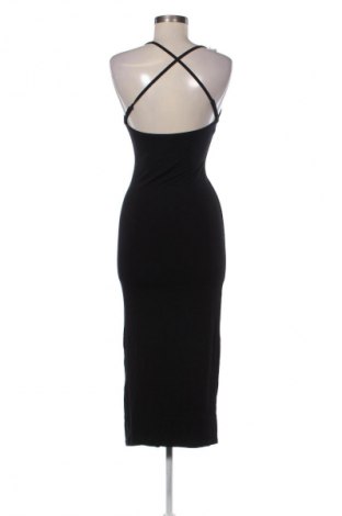 Рокля SHEIN, Размер M, Цвят Черен, Цена 39,14 лв.