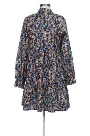 Рокля SHEIN, Размер M, Цвят Многоцветен, Цена 13,99 лв.