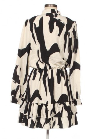 Kleid SHEIN, Größe M, Farbe Mehrfarbig, Preis € 9,99