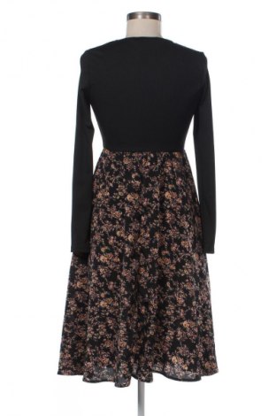 Kleid SHEIN, Größe XS, Farbe Mehrfarbig, Preis € 16,42