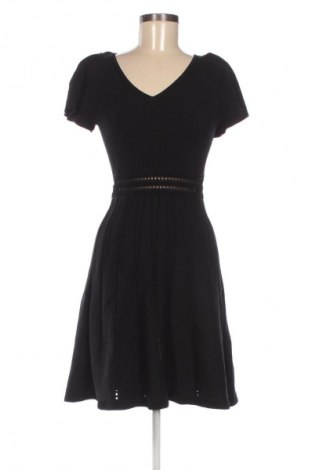 Rochie Sandro, Mărime M, Culoare Negru, Preț 342,11 Lei