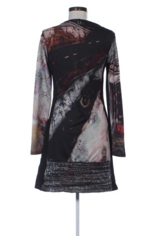 Рокля Save The Queen, Размер L, Цвят Многоцветен, Цена 46,99 лв.