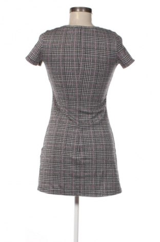 Рокля Sinsay, Размер XS, Цвят Многоцветен, Цена 7,99 лв.