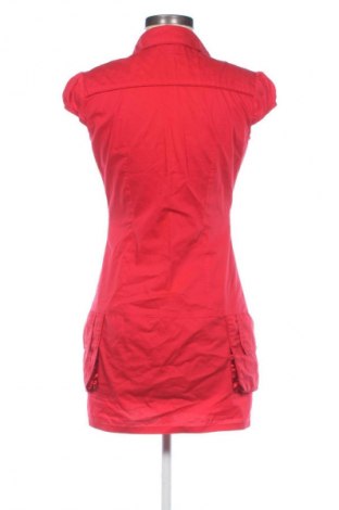 Рокля Stradivarius, Размер M, Цвят Червен, Цена 39,14 лв.