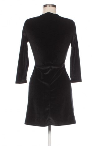 Šaty  Stradivarius, Veľkosť M, Farba Čierna, Cena  6,95 €