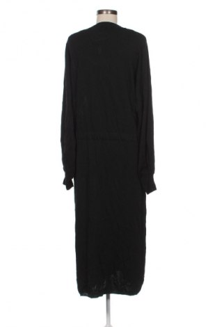 Kleid Summum Woman, Größe XL, Farbe Schwarz, Preis € 16,99