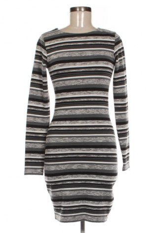 Рокля Superdry, Размер M, Цвят Многоцветен, Цена 23,99 лв.