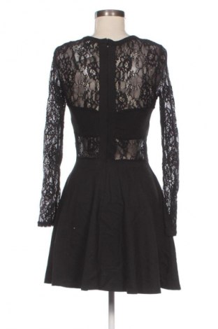 Рокля Tally Weijl, Размер XL, Цвят Черен, Цена 11,99 лв.