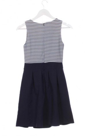 Ruha Tenki, Méret S, Szín Sokszínű, Ár 7 820 Ft