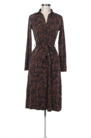 Рокля Thought, Размер S, Цвят Многоцветен, Цена 189,99 лв.