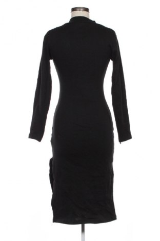 Kleid Trendyol, Größe M, Farbe Schwarz, Preis € 18,99