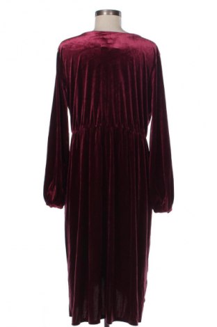 Рокля A New Day, Размер XL, Цвят Червен, Цена 39,15 лв.