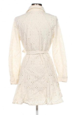 Рокля Unbranded, Размер M, Цвят Екрю, Цена 23,99 лв.
