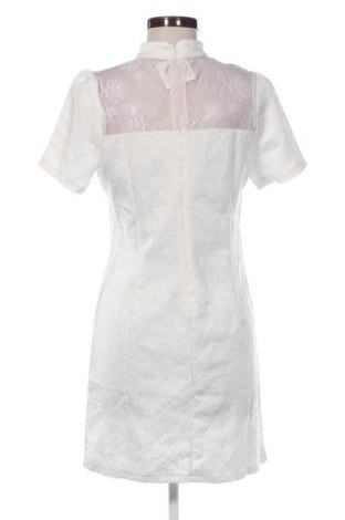 Kleid Unbranded, Größe M, Farbe Ecru, Preis € 37,40