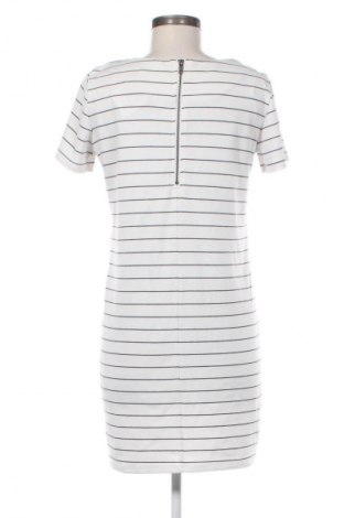 Kleid VILA, Größe M, Farbe Mehrfarbig, Preis € 13,80