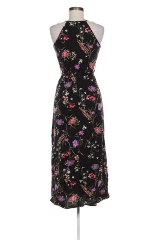 Рокля Vero Moda, Размер M, Цвят Многоцветен, Цена 77,99 лв.