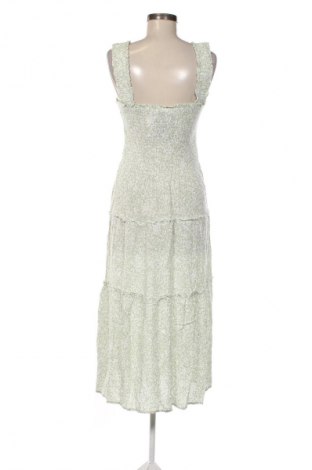 Рокля Vero Moda, Размер M, Цвят Многоцветен, Цена 77,99 лв.