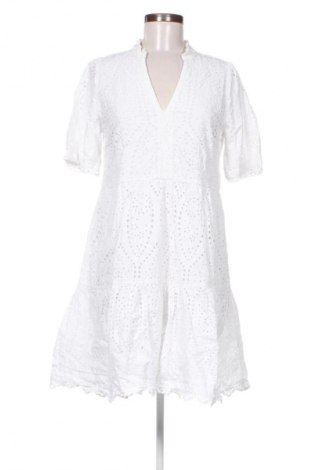 Ruha Y.A.S, Méret L, Szín Fehér, Ár 16 422 Ft
