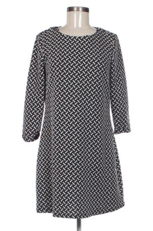 Рокля Yessica, Размер M, Цвят Многоцветен, Цена 6,64 €