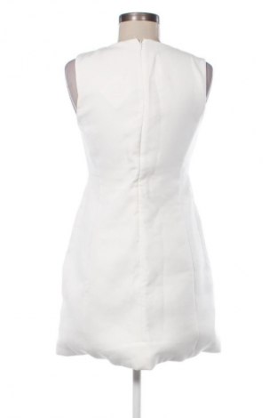 Kleid Zara, Größe M, Farbe Weiß, Preis € 20,60