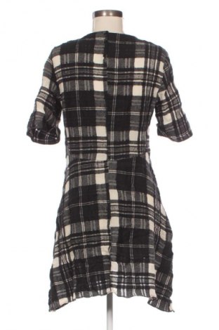 Kleid Zara, Größe M, Farbe Mehrfarbig, Preis € 10,99