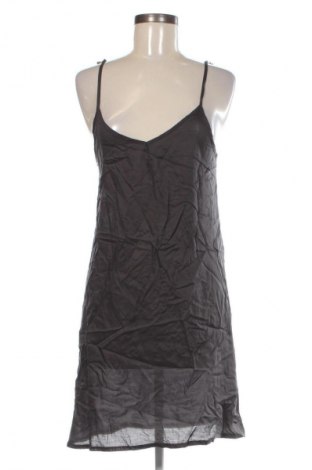 Kleid mbyM, Größe S, Farbe Grau, Preis 127,99 €