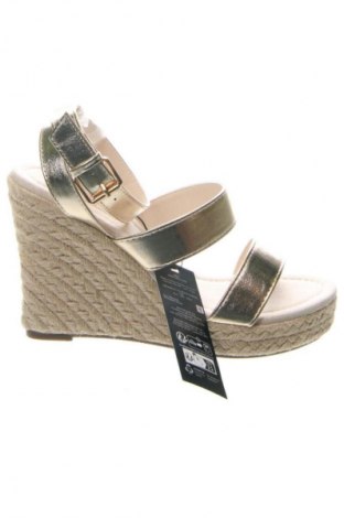Σανδάλια ONLY, Μέγεθος 38, Χρώμα Χρυσαφί, Τιμή 37,99 €