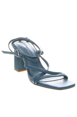 Sandály Pull&Bear, Velikost 35, Barva Modrá, Cena  784,00 Kč