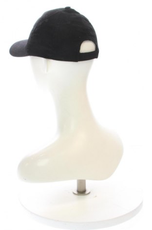 Шапка Audi, Цвят Черен, Цена 12,92 лв.