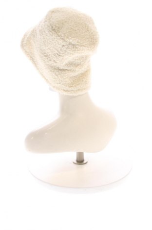 Czapka Bata, Kolor ecru, Cena 105,70 zł