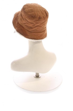 Шапка Columbia, Цвят Кафяв, Цена 54,99 лв.