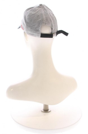 Шапка Ellesse, Цвят Многоцветен, Цена 21,99 лв.