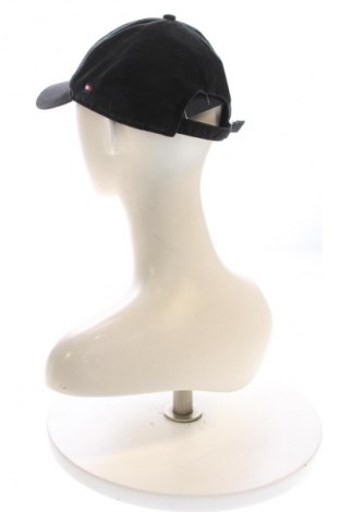 Шапка Tommy Hilfiger, Цвят Черен, Цена 31,18 €