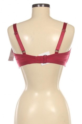 Podprsenka Triumph, Velikost XL, Barva Červená, Cena  1 429,00 Kč