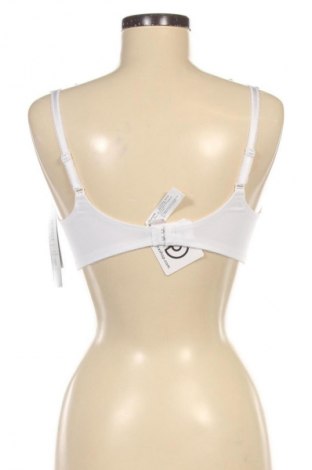 Sutien Triumph, Mărime M, Culoare Alb, Preț 294,99 Lei