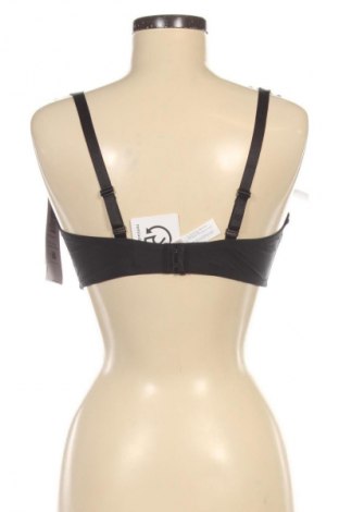 Podprsenka Triumph, Velikost XL, Barva Černá, Cena  1 429,00 Kč