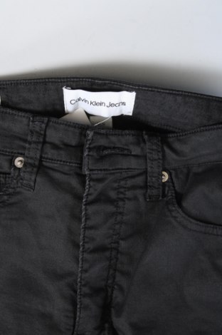 Damskie jeansy Calvin Klein Jeans, Rozmiar XS, Kolor Czarny, Cena 112,99 zł