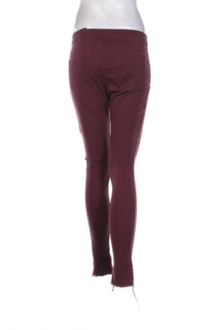 Damskie jeansy H&M Divided, Rozmiar M, Kolor Czerwony, Cena 43,99 zł