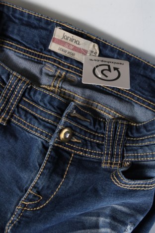 Damen Jeans Janina, Größe M, Farbe Blau, Preis € 9,99